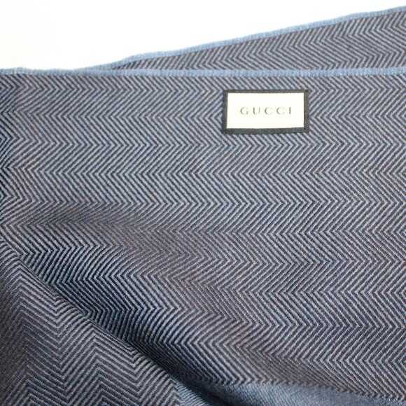 NWT GUCCI Sciarpa Cree Wool Blue Logo Scarf Herringbone 40 x 190 UNISEX 544628 - Picture 5 of 5
